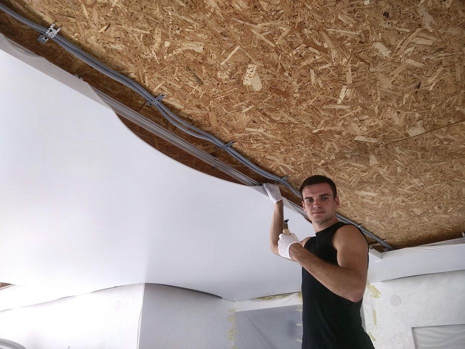 Натяжні стелі, знижки 5-20%. Натяжные потолки. Слив воды. Ремонт