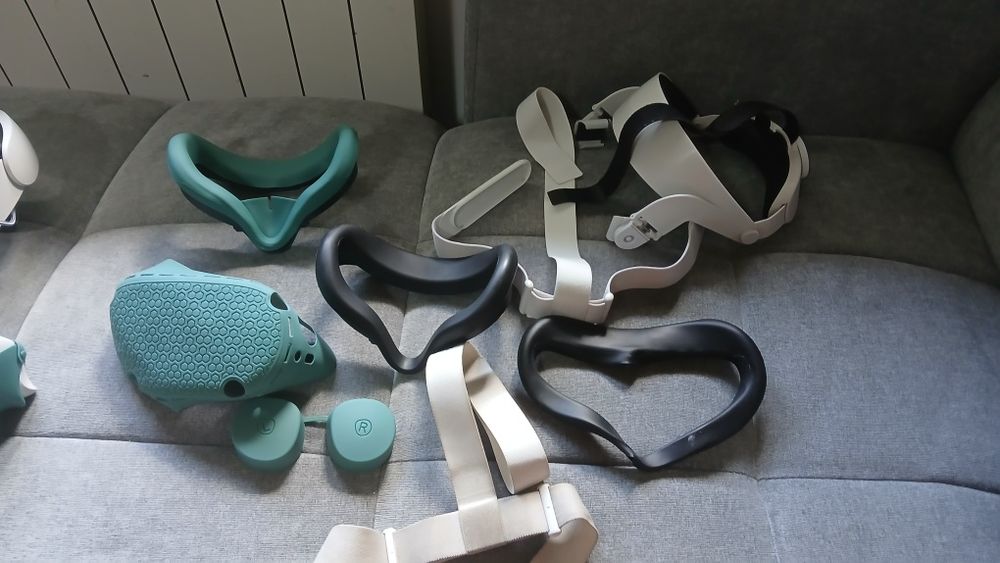 META QUEST 2-128 GB +Dużo dodatków