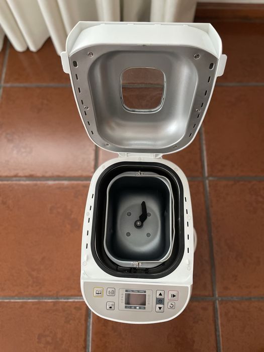 Maquina de fazer pão Proline MP1000