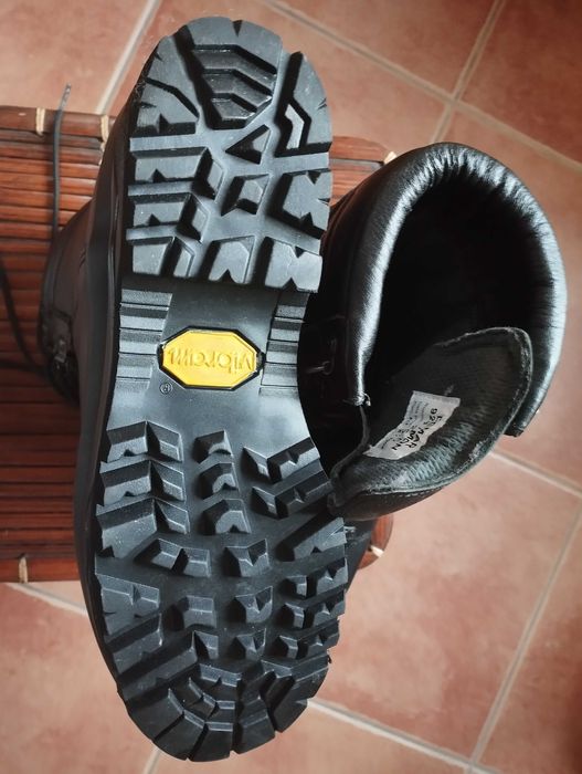 Buty wojskowe z membraną Vibram