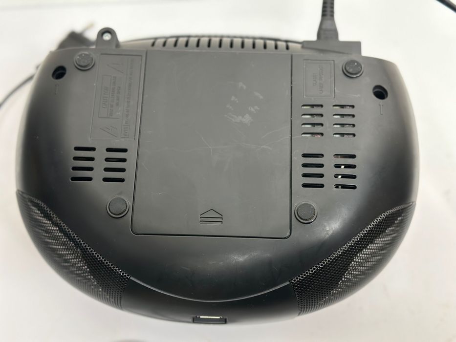 Магнітола Lenco FM, CD, usb Справна