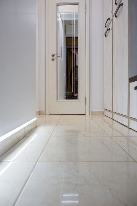 Поруч Т Ц Форум, вільна, 800 грн