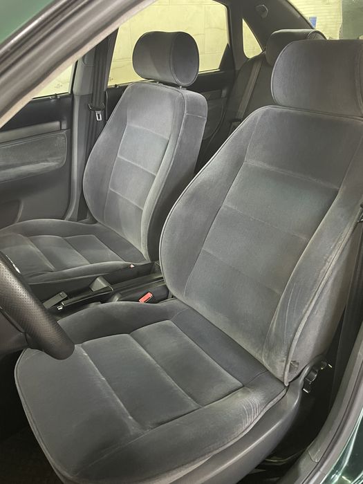 Audi A4B5 1.6 Газ/бензин