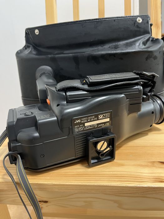 Відеокамера JVC GR-A1E