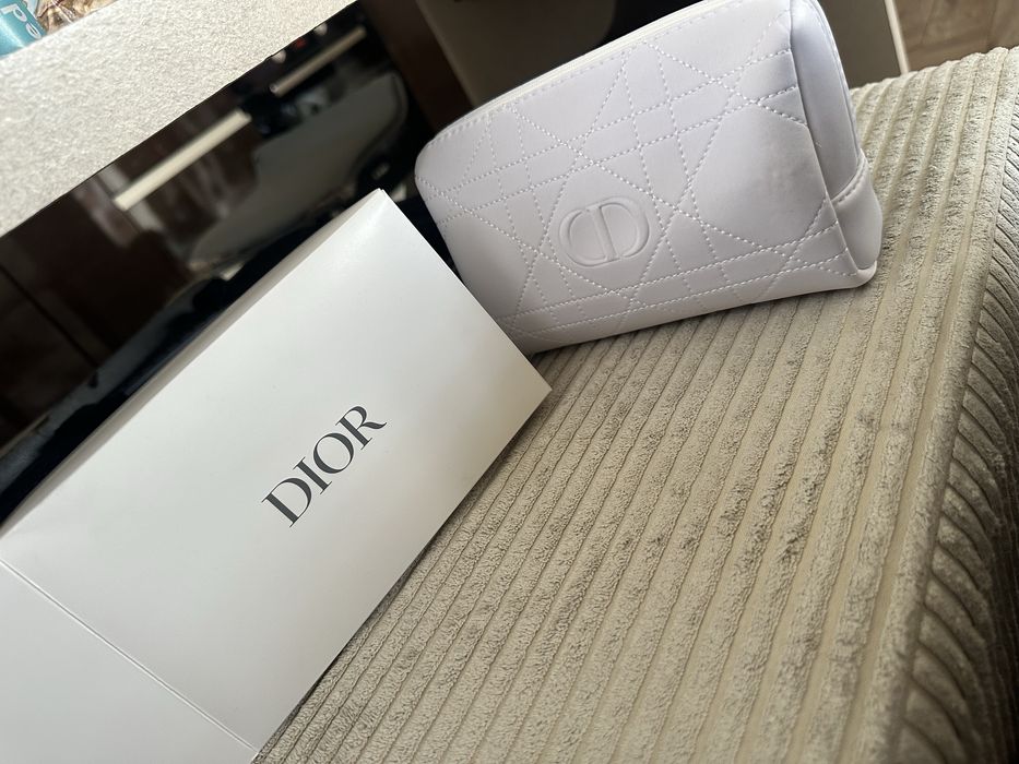 Kosmetyczka dior biała