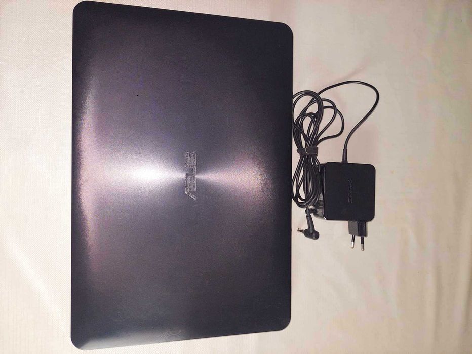 Portátil/Computador ASUS X555L