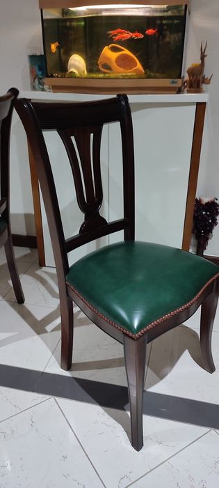 Mesa com 6 cadeiras
