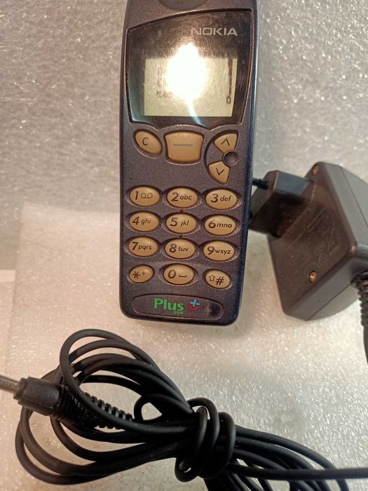 Nokia 5110 z ładowarką i instrukcją oryginał