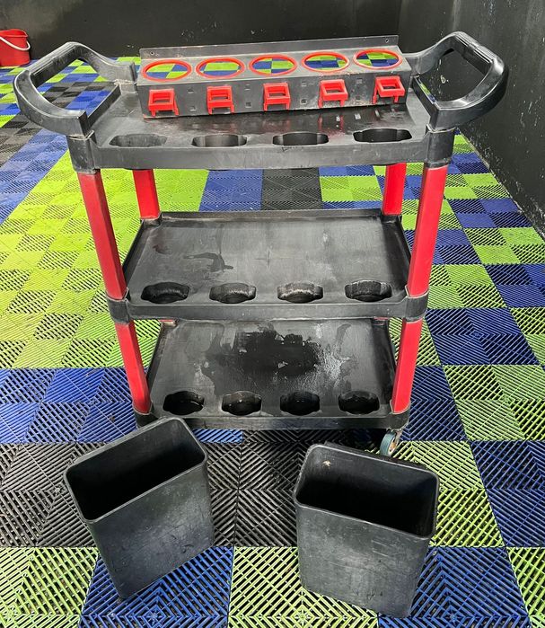 Carrinho multiuso e acessório para lavagem de carro