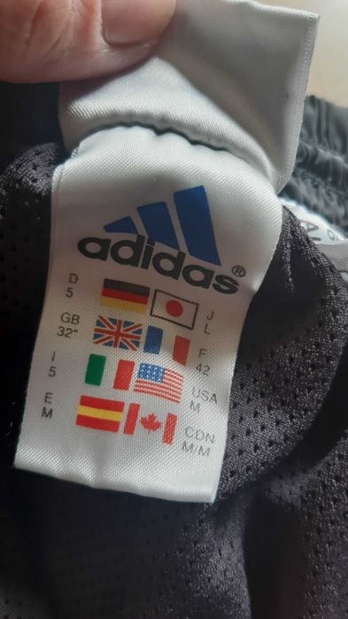 Spodenki młodzieżowe Adidas