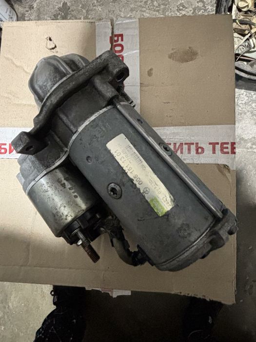 Стартер Mercedes Sprinter 2.9 tdi .