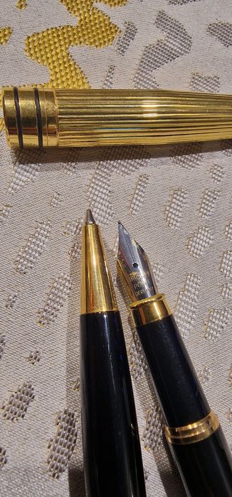 Conjunto canetas douradas