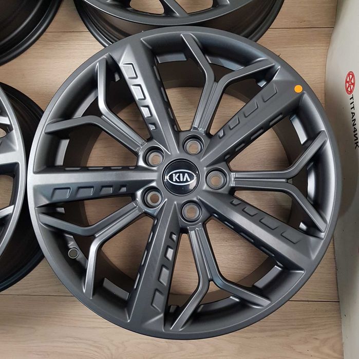Диски Оригінал НОВІ Hyundai R18 5x114 Kona Santa Fe Tucson Mazda 3 6