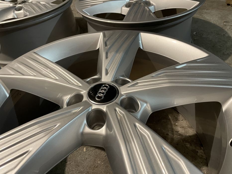 Felgi OEM grupa VW  8x19 5x112 ET45 Audi Skoda Seat VW