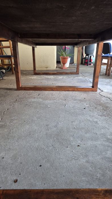 Mesa grande de madeira (Compensado)