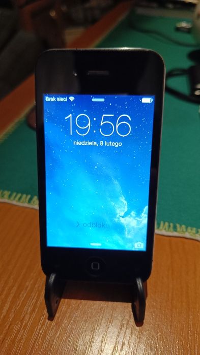 iPhone 4 + oryginalny kabelek