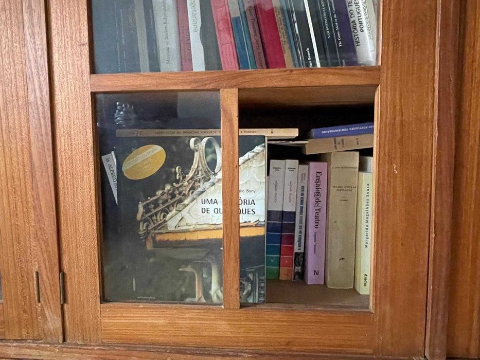 Móvel livreira loureiro vitrine expurgada madeira maciça