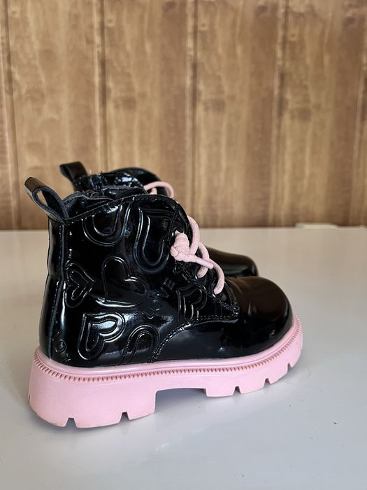 Чобітки весняні для дівчинки