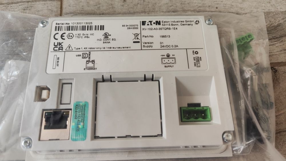 Panel HMI Eaton XV-102-A0-35TQRB-1E4 3.5" NOWY