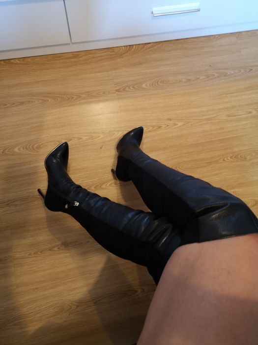 Szpilki kozaki GUESS