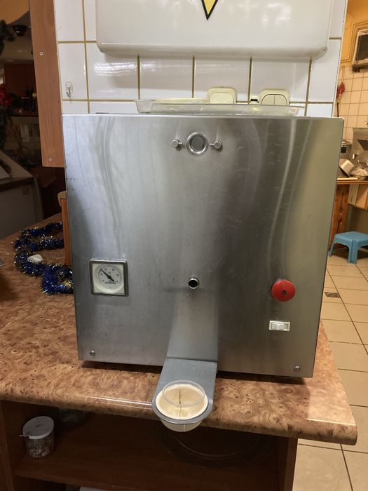 Sprzedam sprzęty firmy Carpigiani