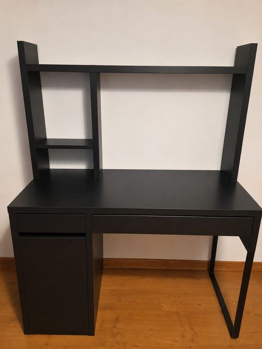 Secretária Micke Ikea