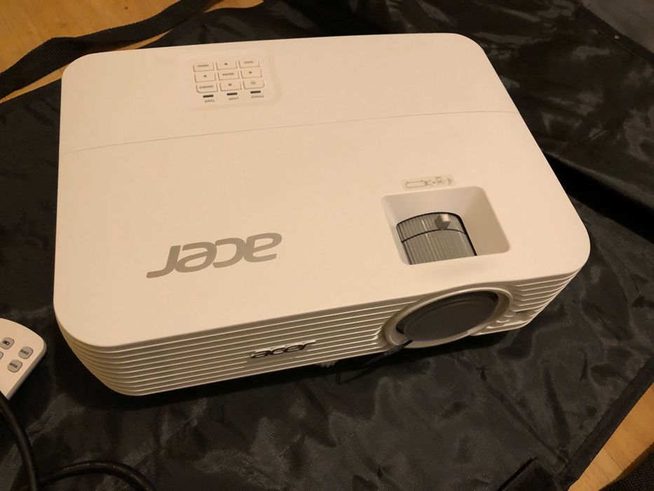 Projektor Acer H6815BD - jakość 4K