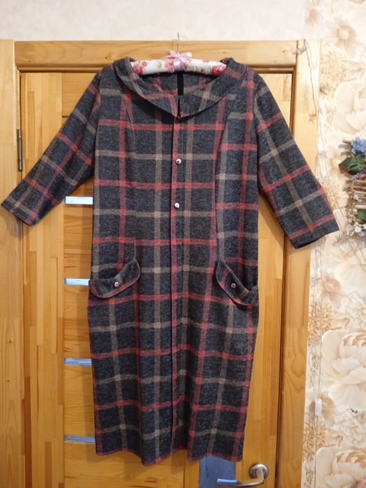 Сукні жіночі,кофти,піджаки