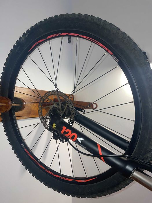 Bicileta BTT B-Twin Rockrider 520 S como nova