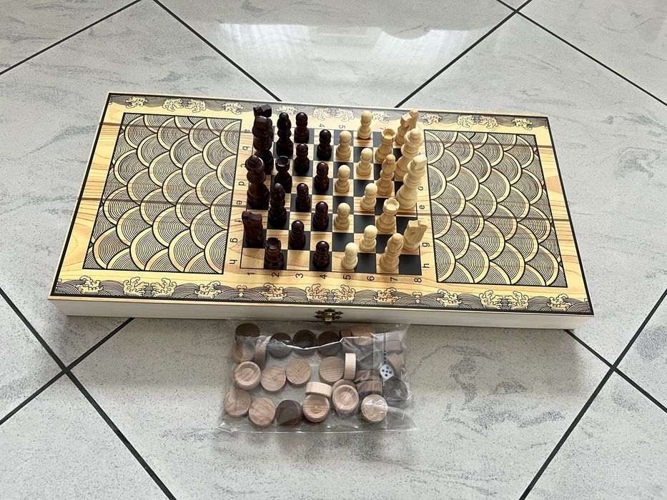 Нарди шашки шахмати 3в1