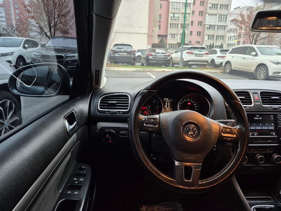 Продам автомобільVW golf 6 2010 рік