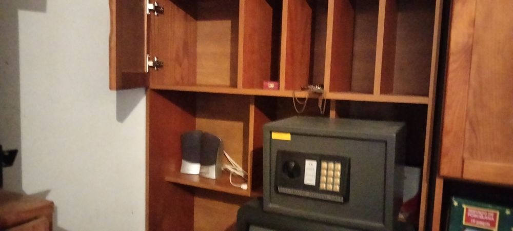 Desk / Writing Desk