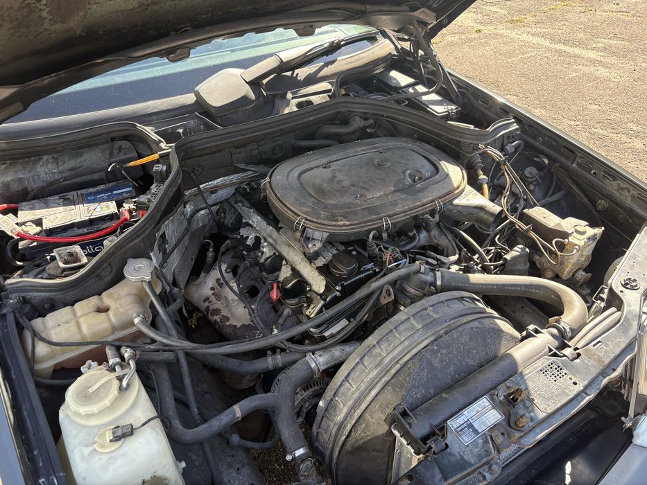 Mercedes-Benz W124 coupe