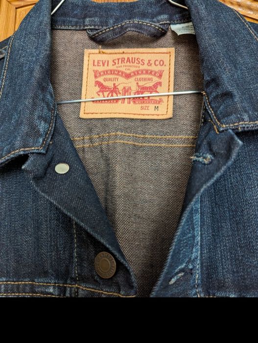 Джинсова куртка Levis розмір М 44-46