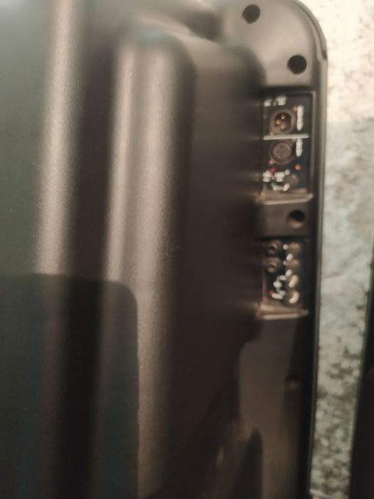 JBL EON G2, JBL SUB G1 kolumny aktywne.