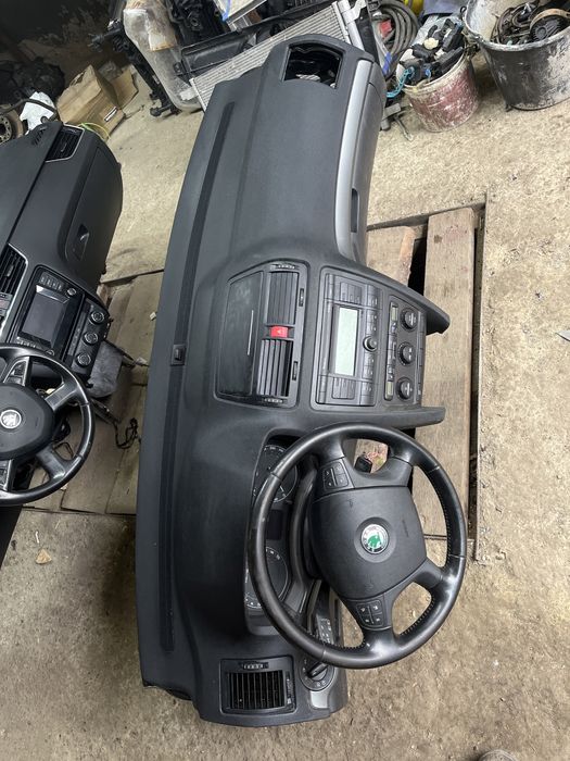 Торпеда панель безпека Шкода октавія А5 А7 Skoda Octavia A5 A7