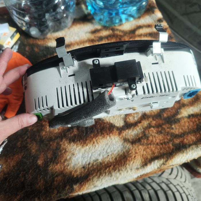 Audi TT 8N 1.8T Licznik Zegar