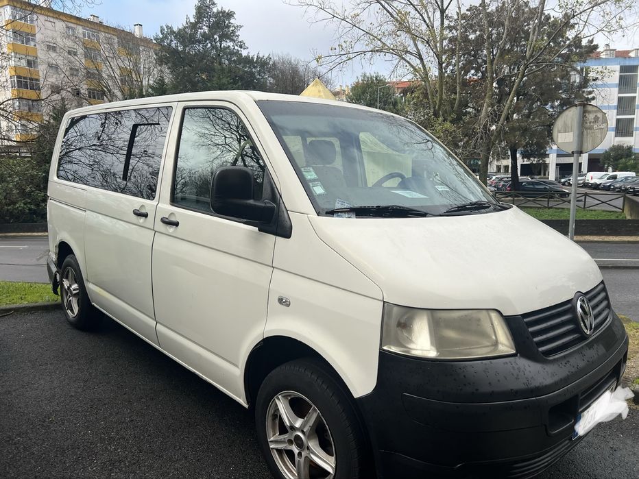 VW Transporter T5 9 lugares