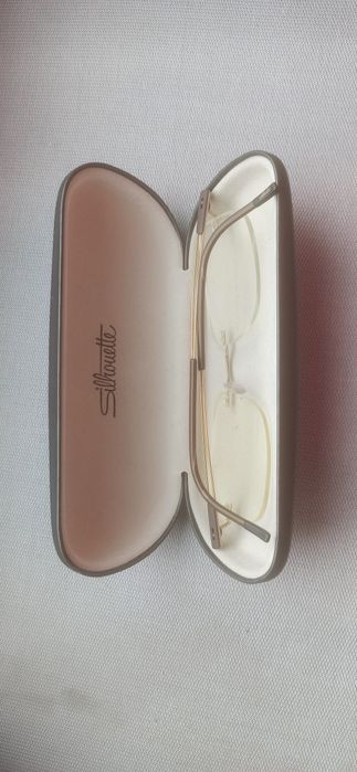 Футляр для очков фирменный силуэт