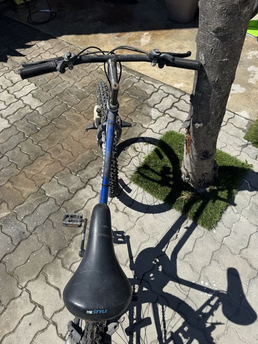 Bicicleta a andar 26