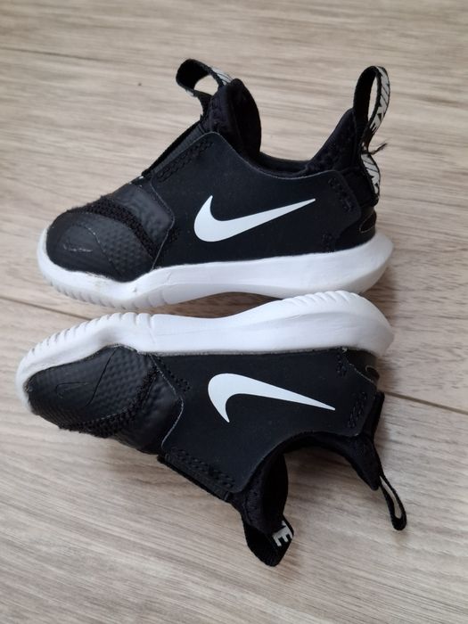 Buciki dziecięce Nike 18,5 rozm.