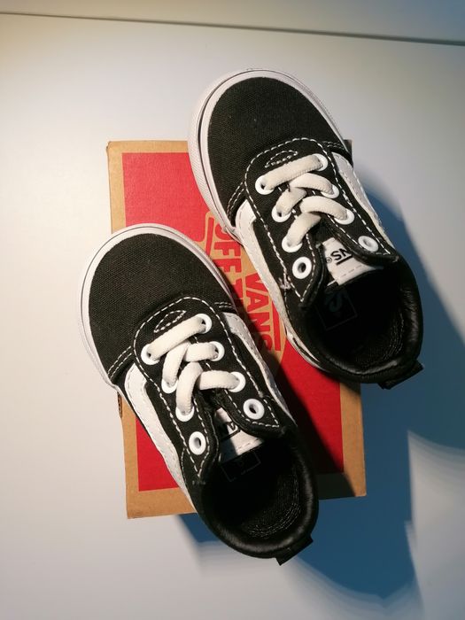 Sapatilhas VANS tamanho 20 (criança) CANVAS