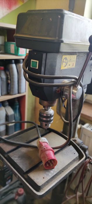 Wiertarka Pionowa  duża -chwyt 16 mm regulacja kąta  stolika