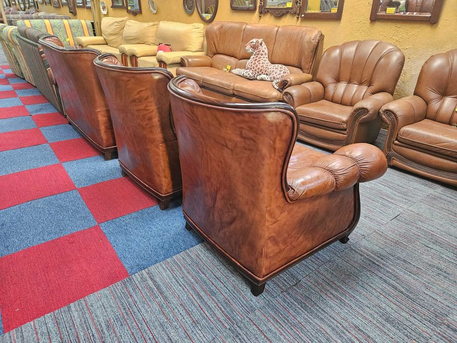 Sofás individuais em pele - Algumas marcas de desga