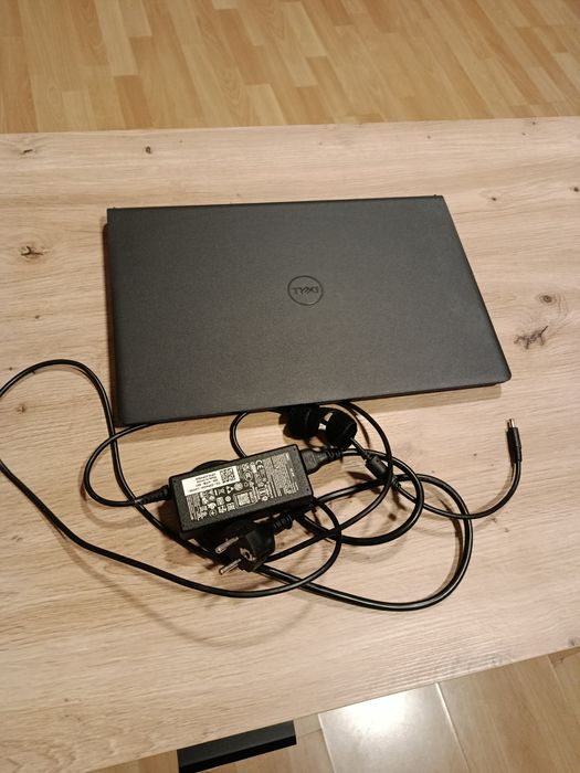 Dell Inspiron 3535 Ryzen 5 7530U/16GB/512/Win11 120Hz