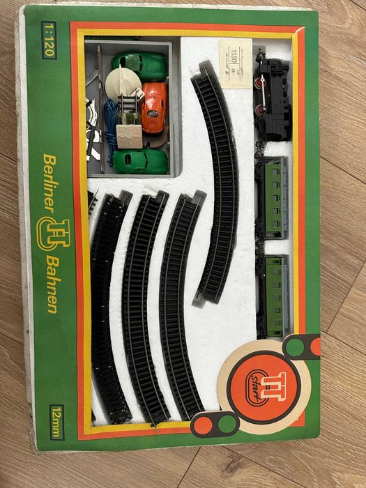 Berlinen Bahnen zestaw TT start