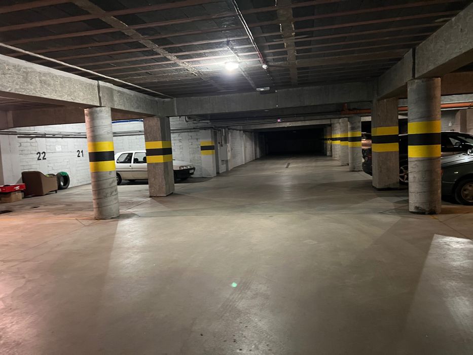 Wynajem miejsca garażowego w podziemnej hali