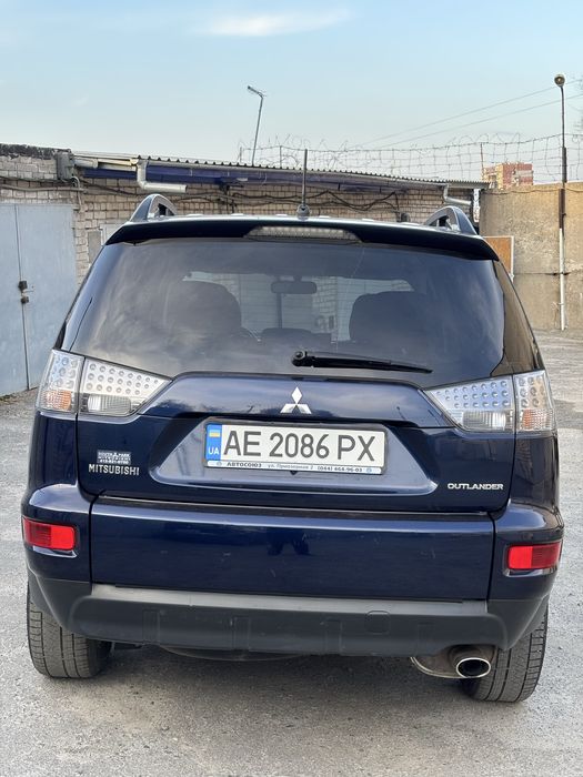 Продам Mitsubishi Outlander XL