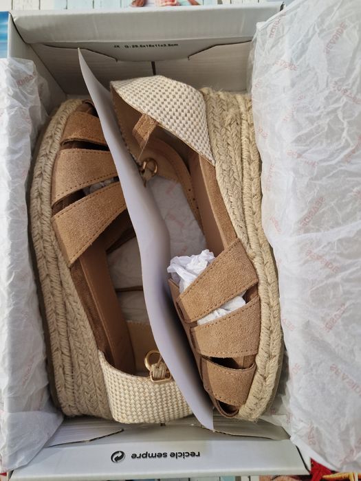 Vendo Sandalias de Seaside Como Novo