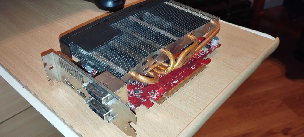 komputer stacjonarny gigabyte, asus, intel core, ati radeon, zalman